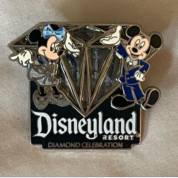Disneyland 60th anniversary ears, pin and pennant. - Picture 4 of 7
